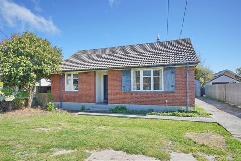 Photo of property in 71 Garreg Road, Bryndwr, Christchurch, 8052