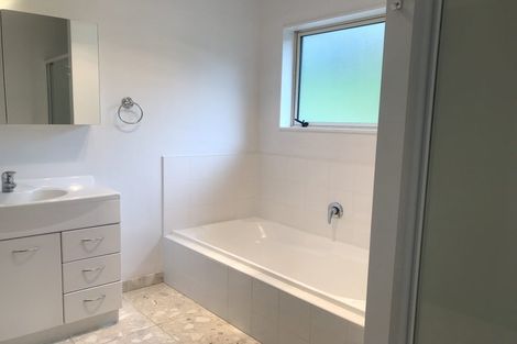 Photo of property in 28a Allington Road, Karori, Wellington, 6012