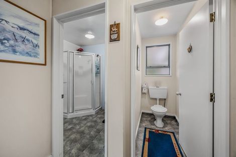 Photo of property in 5b Larch Place, Wanaka, 9305