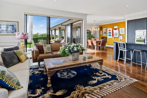 Photo of property in 167 Cape Rodney Road, Leigh, 0985