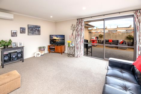 Photo of property in 6 Pemberton Drive, Amberley, 7410