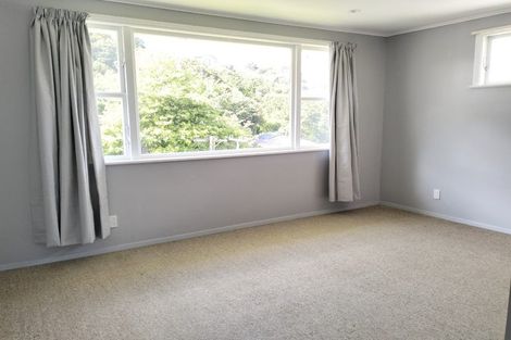 Photo of property in 15 Manor Drive, Stokes Valley, Lower Hutt, 5019