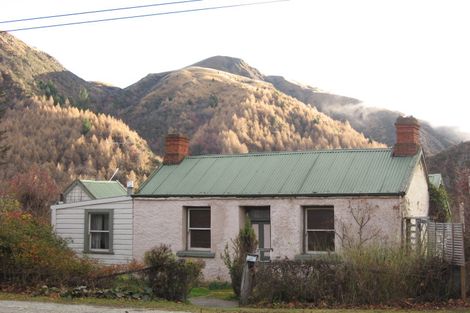 Photo of property in 18 Wiltshire Street, Arrowtown, 9302