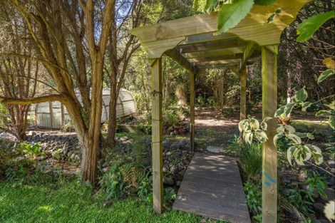 Photo of property in 205 Okuti Valley Road, Little River, 7591