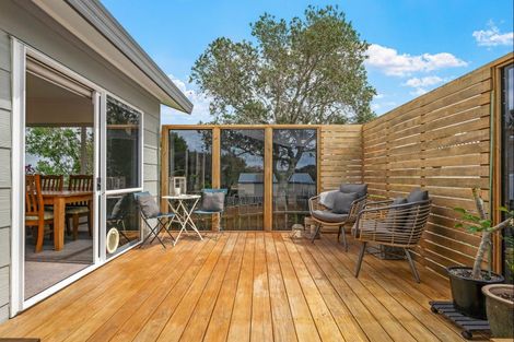 Photo of property in 2 Brigitte View, Snells Beach, 0920