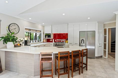 Photo of property in 5 Quadrant Heights, Paraparaumu, 5032