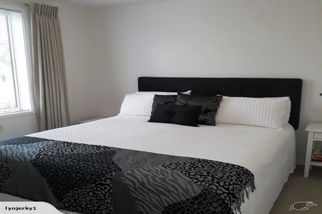 Photo of property in 2/100 Edinburgh Street, Pukekohe, 2120