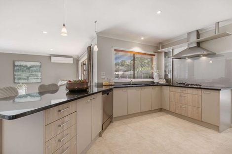 Photo of property in 3 Wayne Francis Drive, East Tamaki, Auckland, 2016
