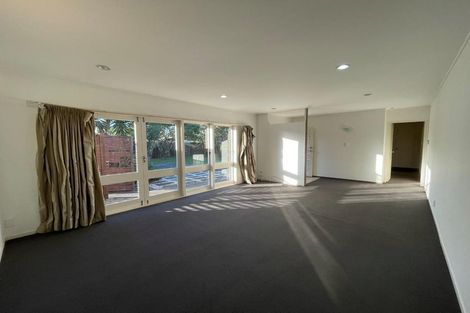 Photo of property in 43 Meadway, Sunnyhills, Auckland, 2010