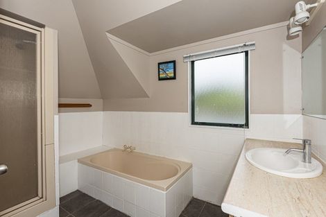 Photo of property in 1305c Matapouri Road, Matapouri, Whangarei, 0173