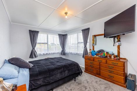 Photo of property in 74 Matai Street, Castlecliff, Whanganui, 4501