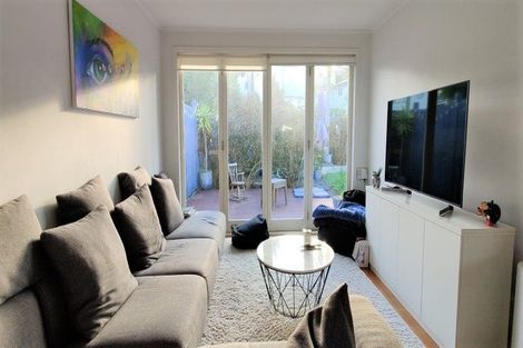 Photo of property in 1/19 Becroft Drive, Forrest Hill, Auckland, 0620