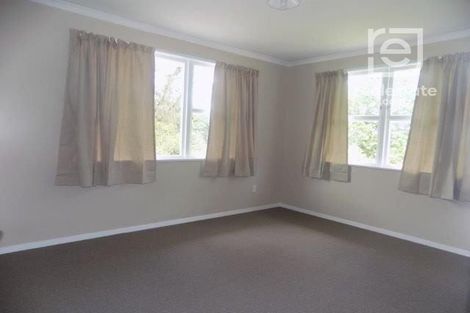 Photo of property in 76 Fitzwater Place, Henderson, Auckland, 0612