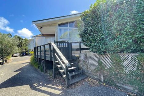Photo of property in 38 Sequoia Place, Sunnynook, Auckland, 0620