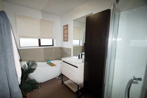 Photo of property in 2/14 Momorangi Crescent, Redwood, Christchurch, 8051