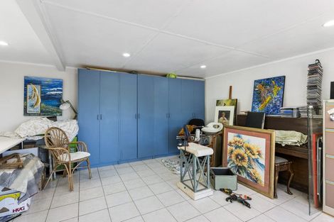 Photo of property in 14 Cyclades Place, Shelly Park, Auckland, 2014