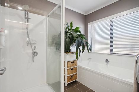 Photo of property in 47 Thomas Moore Place, Pukekohe, 2120