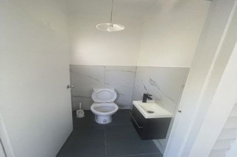 Photo of property in 31 Kotare Street, Fendalton, Christchurch, 8041