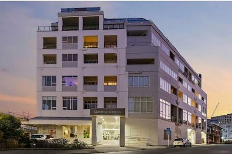 Photo of property in Stadium Garden Flats, 314/107 Thorndon Quay, Pipitea, Wellington, 6011