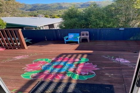 Photo of property in 19 Bell Street, Tawa, Wellington, 5028