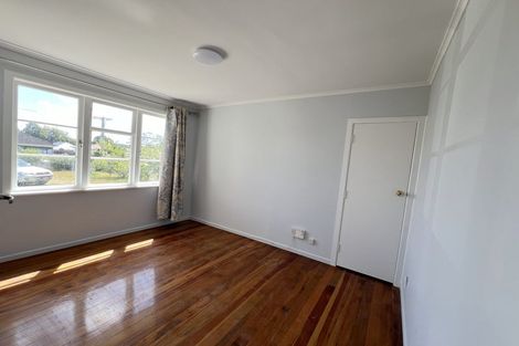 Photo of property in 34 Fairdene Avenue, Henderson, Auckland, 0610