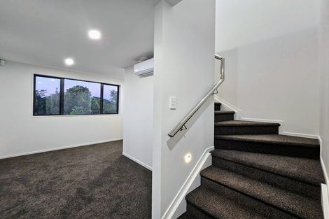 Photo of property in 8 Lewis Road, Pakuranga, Auckland, 2010