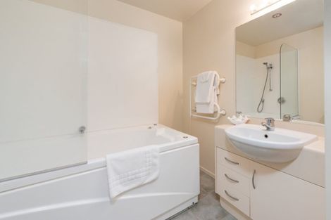 Photo of property in 5/3 Maunganui Road, Mount Maunganui, 3116