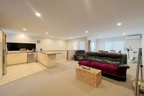 Photo of property in 22d Hunter Street, Hamilton Lake, Hamilton, 3204