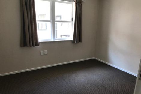 Photo of property in 2 Snead Place, Hamilton East, Hamilton, 3216