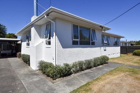 Photo of property in 8 Barrett Place, Carterton, 5713