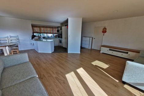 Photo of property in 9a Chilcott Road, Henderson, Auckland, 0612