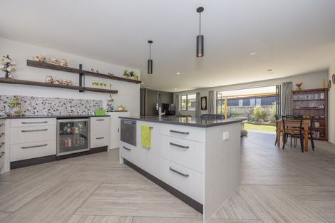 Photo of property in 11 Teal Place, Lake Hawea, Wanaka, 9382