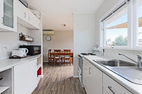 Photo of property in 2 Alexander Avenue, Onekawa, Napier, 4110