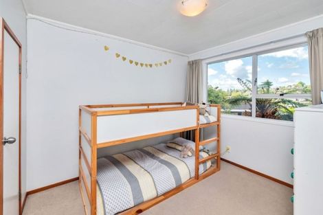 Photo of property in 2/8 Cranston Street, Torbay, Auckland, 0632