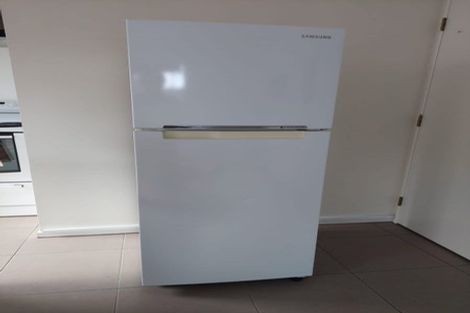 Photo of property in 21 Chastudon Place, Tawa, Wellington, 5028