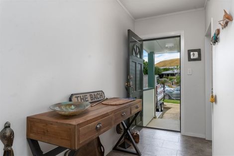 Photo of property in 1 Tamarisk Drive, Riversdale Beach, Masterton, 5872