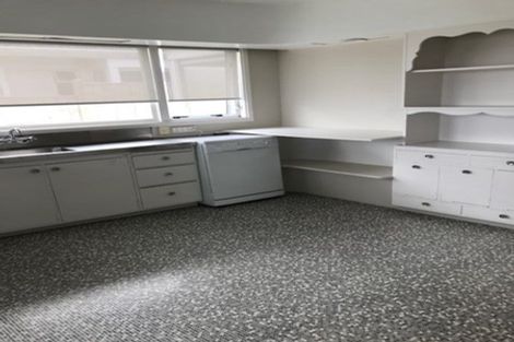 Photo of property in 11 Lynton Road, Bucklands Beach, Auckland, 2012