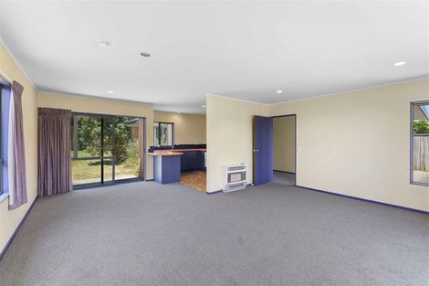 Photo of property in 104 Weggery Drive, Waikanae Beach, Waikanae, 5036