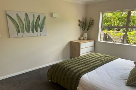 Photo of property in 88 San Marino Drive West, Henderson, Auckland, 0612