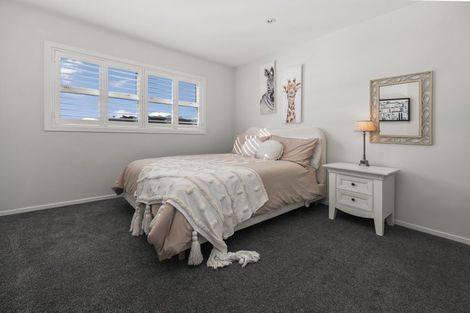 Photo of property in 17 John Burke Drive, Aotea, Porirua, 5024