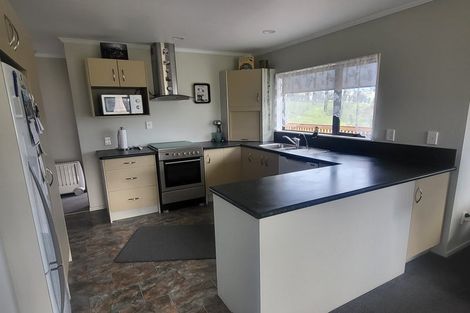 Photo of property in 1 Watts Street, Waipawa, 4210