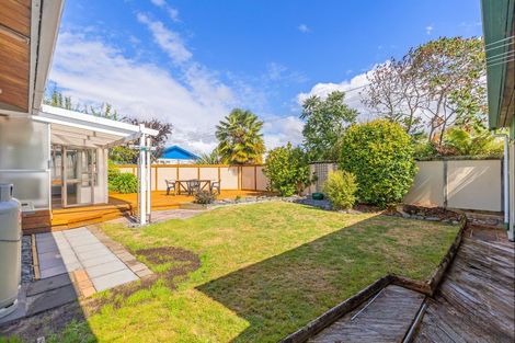 Photo of property in 64 Rangipoia Place, Turangi, 3334