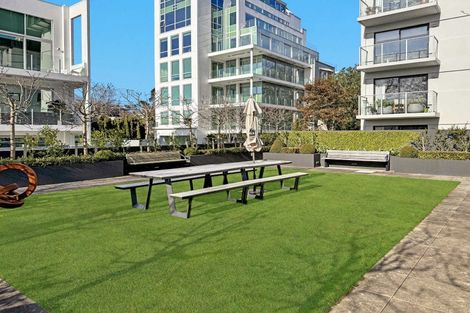 Photo of property in 402/18 Carlton Mill Road, Merivale, Christchurch, 8014