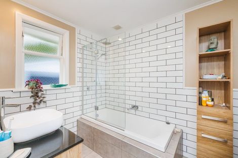 Photo of property in 453 Aokautere Drive, Aokautere, Palmerston North, 4471