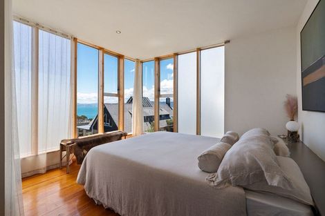 Photo of property in 6 Stormanstown Way, Seatoun, Wellington, 6022