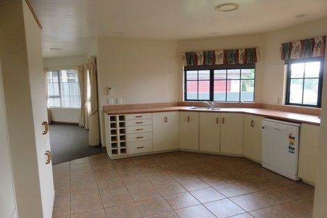 Photo of property in 37 Keswick Crescent, Huntington, Hamilton, 3210