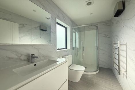 Photo of property in 30c Durham Street, Te Atatu Peninsula, Auckland, 0610