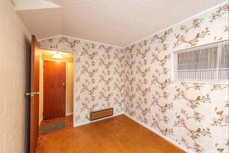 Photo of property in 96 Great North Road, Saint Johns Hill, Whanganui, 4500