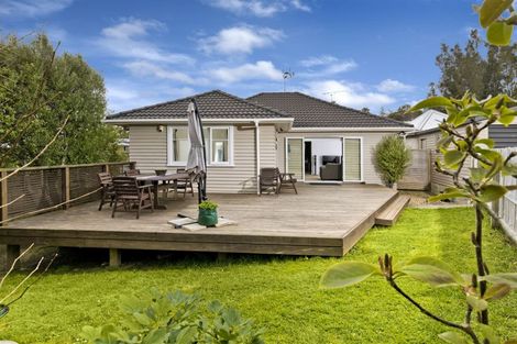 Photo of property in 59a Keegan Drive, Massey, Auckland, 0614