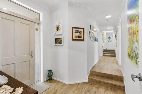 Photo of property in 15 Waldorf Crescent, Orewa, 0931